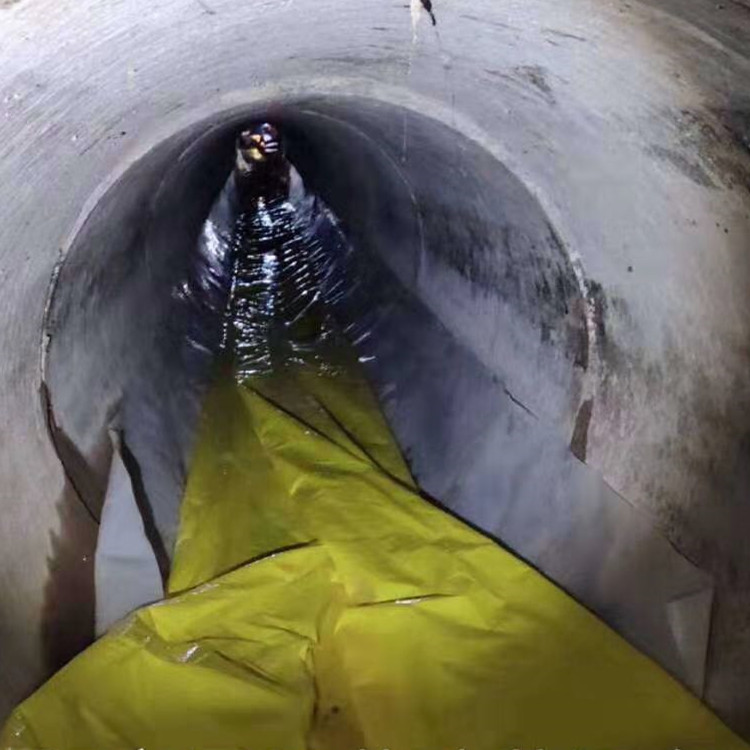 聂荣管道紫外光固化修复